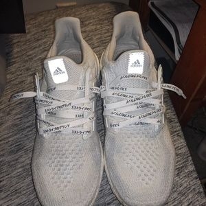 TRADE Ultraboosts Triple White 2.0